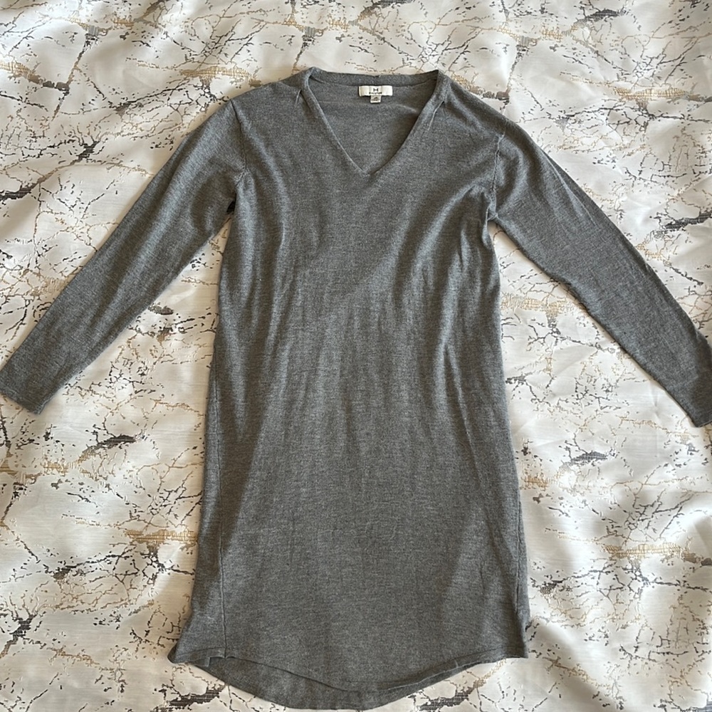 Halston long sleeve gray knit sweater dress size M